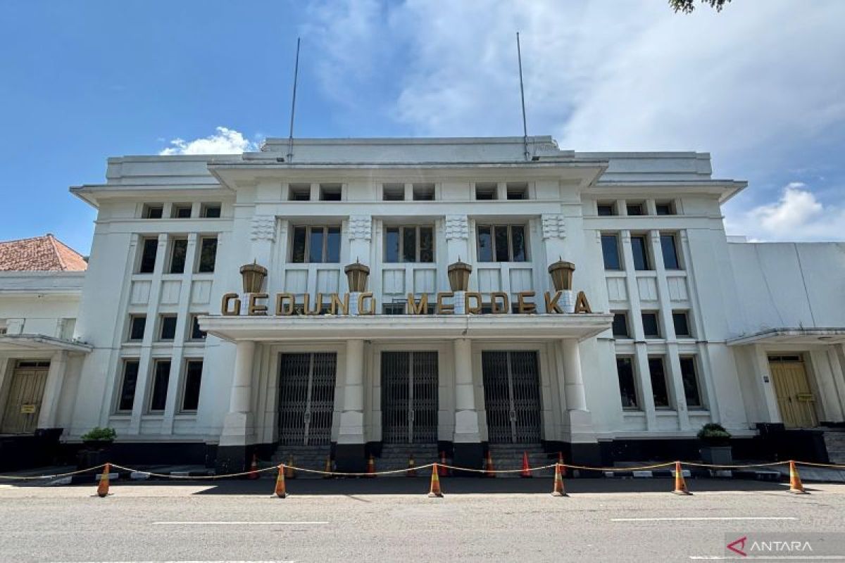 Menelusuri Jalan Asia Afrika