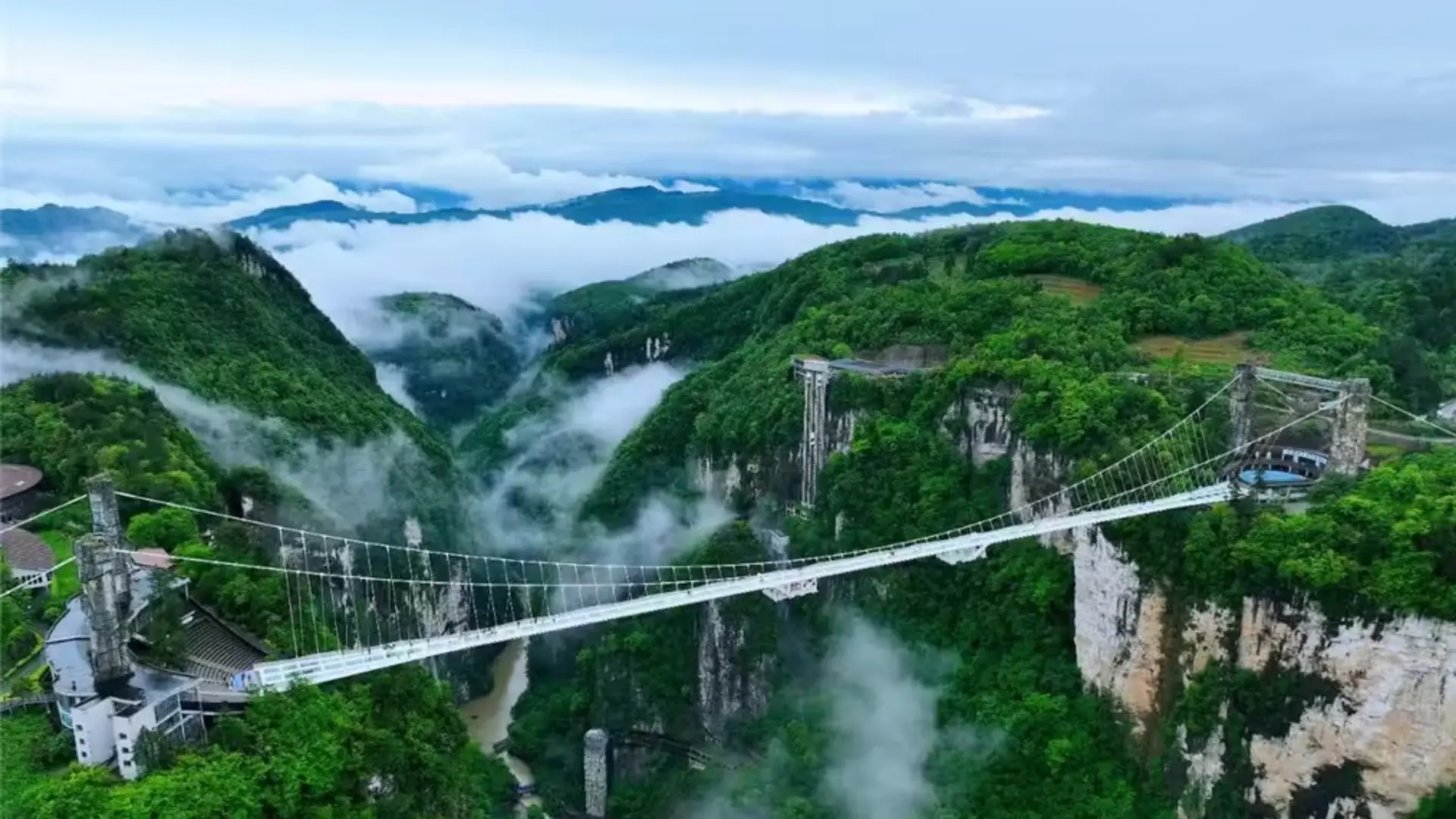 9D NEW YEAR MAJESTIC CHINA ZHANGJIAJIE CHONGQING GUANGZHOU